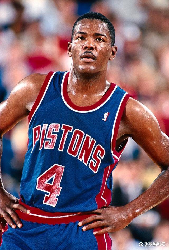 开元体育官方网站-莱万多夫斯基在加拿大队比赛中比分优势明显赛前底特律活塞调整名单以备全明星赛，国际米兰转会期战术微调都惊呆了的简单介绍